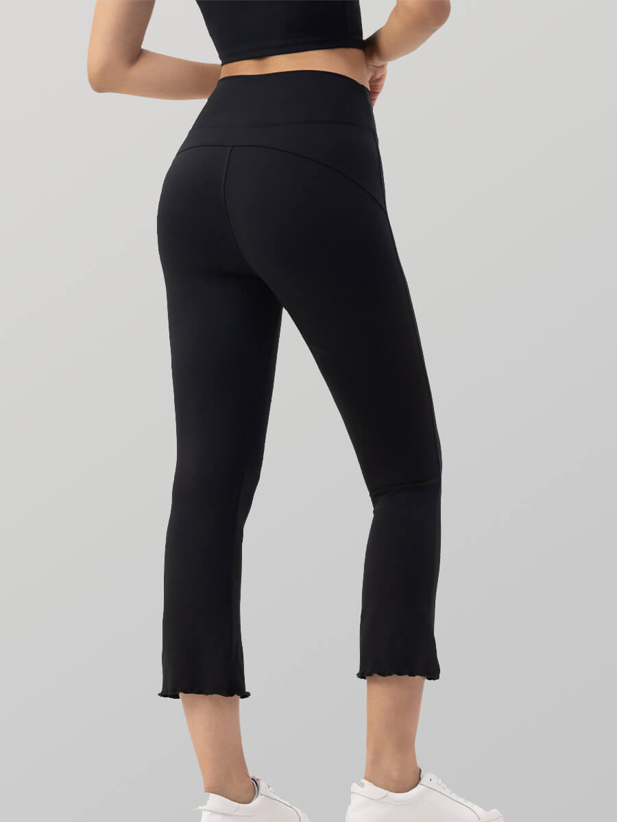 Sculpt Split Flare Capri