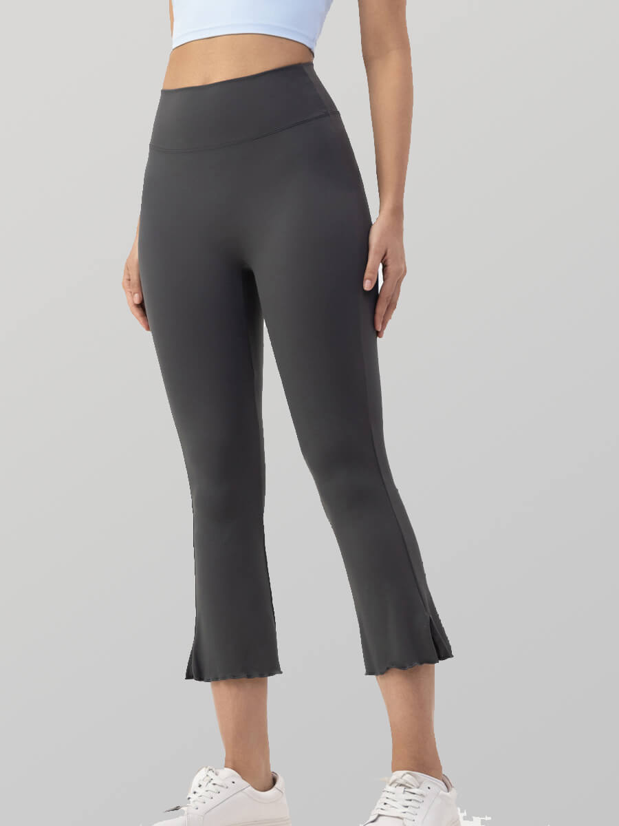 Sculpt Split Flare Capri